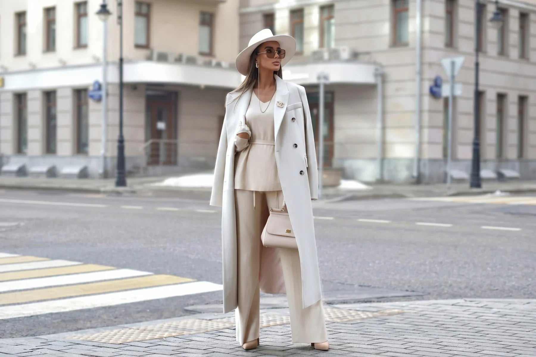 The Crown of the Streets: How Hats Shape Modern Street Style